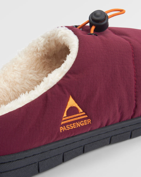 Passenger Step Out Women's Fleece Lined Slipper