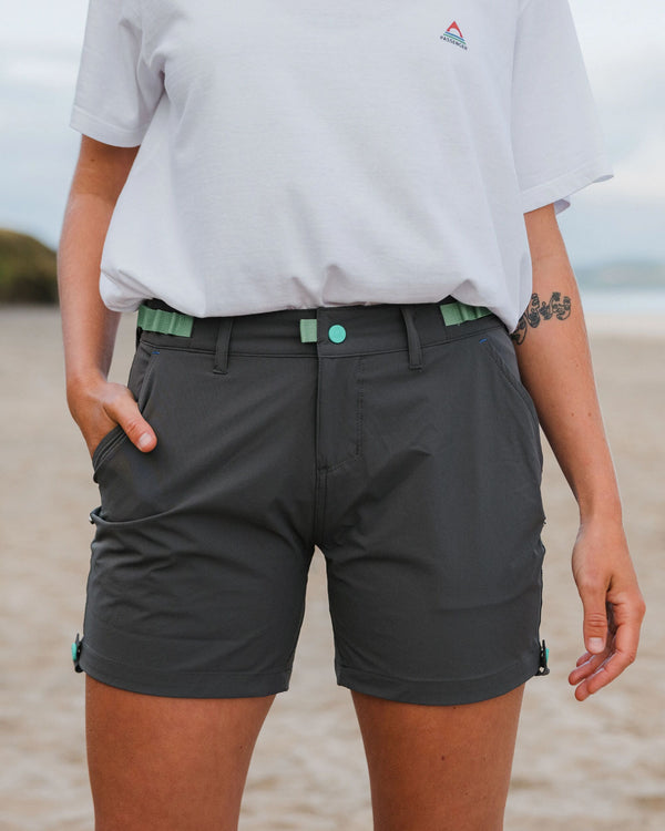 Passenger Women's 365 Trail Roll Up Short