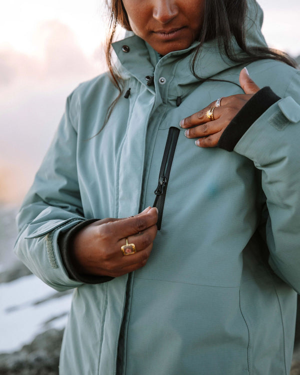 Passenger Women's Cloudmont Waterproof Down Parka