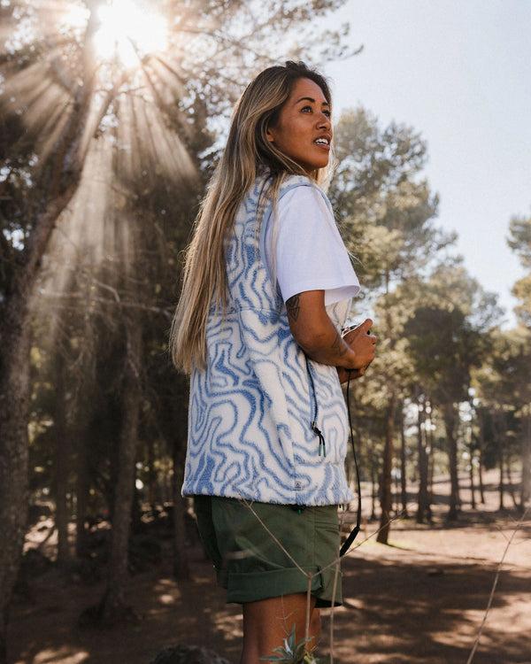 Passenger Women's Fairbanks Recycled Sherpa Gilet