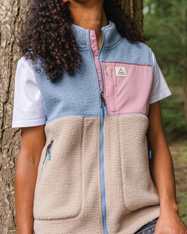 Passenger Women's Fairbanks Recycled Sherpa Gilet