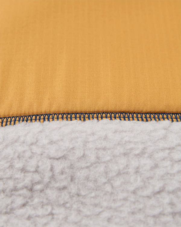 Passenger Women's Fairbanks Recycled Sherpa Gilet