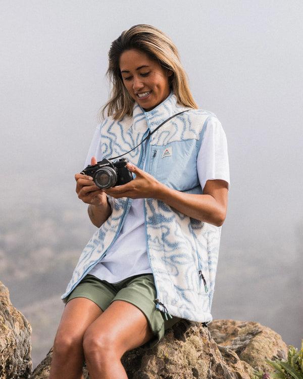 passenger Women's Fairbanks Recycled Sherpa Gilet