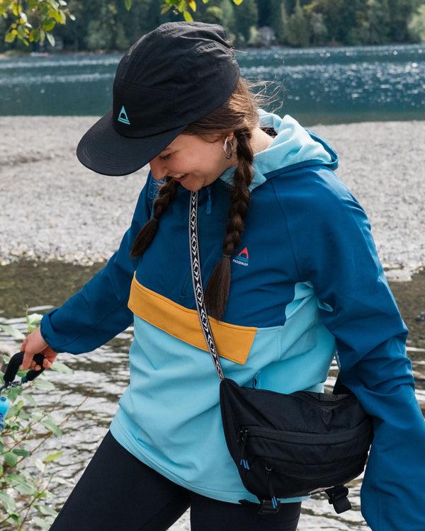 Passenger Women's Ocean Recycled Softshell Anorak