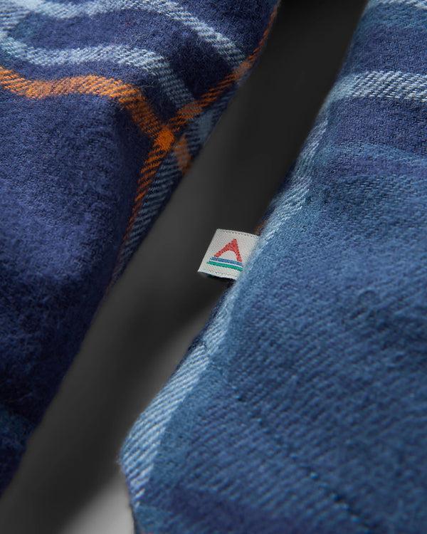 Passenger Women's Stella Organic Cotton LS Shirt