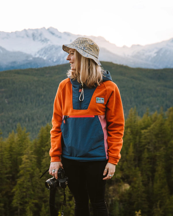 passenger Women's Alexander Recycled Hooded Polar Fleece