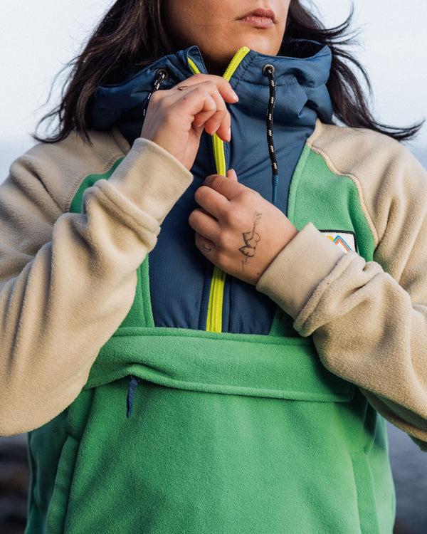 Passenger Women's Alexander Recycled Polar Hooded Fleece