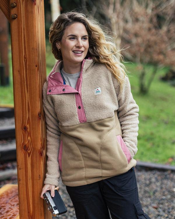 Passenger Women's Calla Hooded Recycled Polar-Lined Fleece