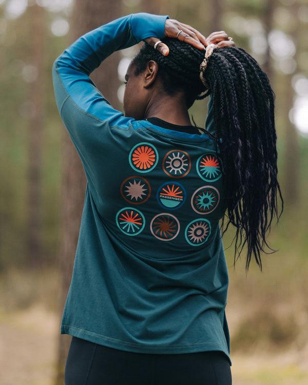 passenger Women's Chase The Light Drirelease® Active LS T-Shirt