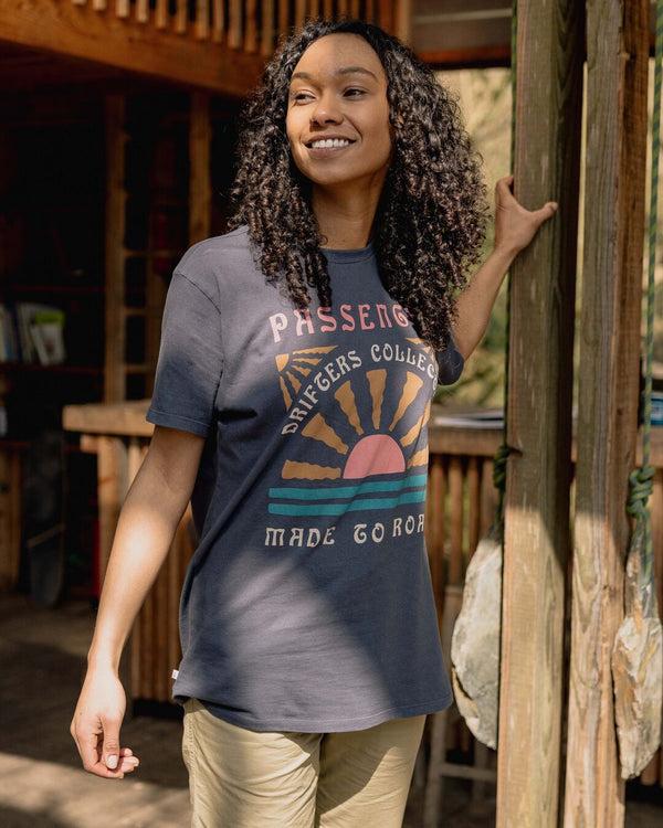 passenger Women's Drifters Oversized Recycled Cotton T-Shirt