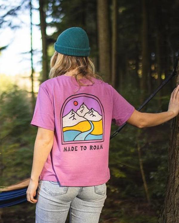 Passenger Women's Friday Collective Recycled Cotton T-Shirt