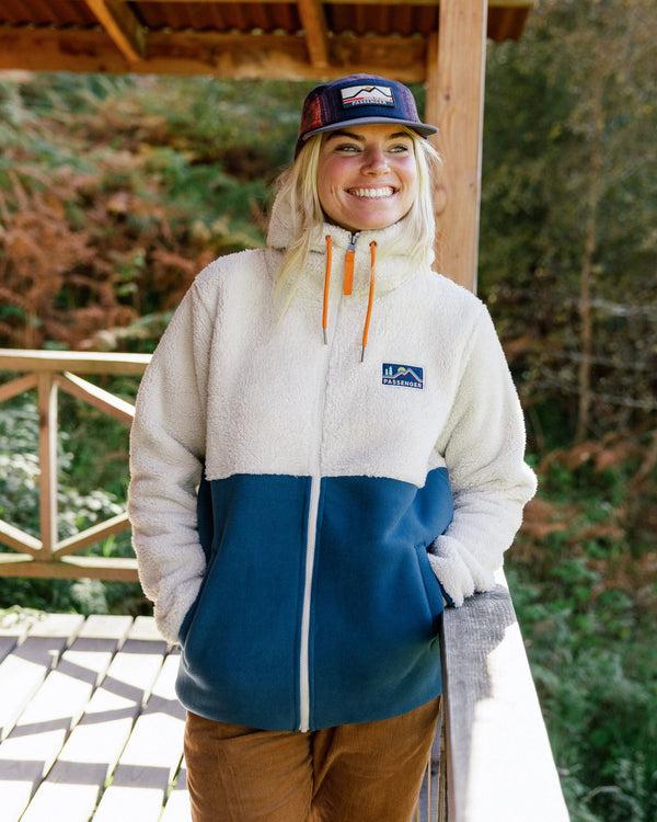 passenger Women's Nestling Recycled Polar-Lined Sherpa Fleece
