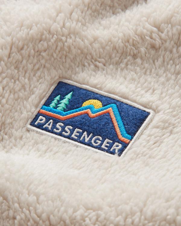 Passenger Women's Nestling Recycled Polar-Lined Sherpa Fleece