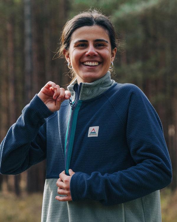 Passenger Women's Off Trail Recycled Grid Polar Fleece