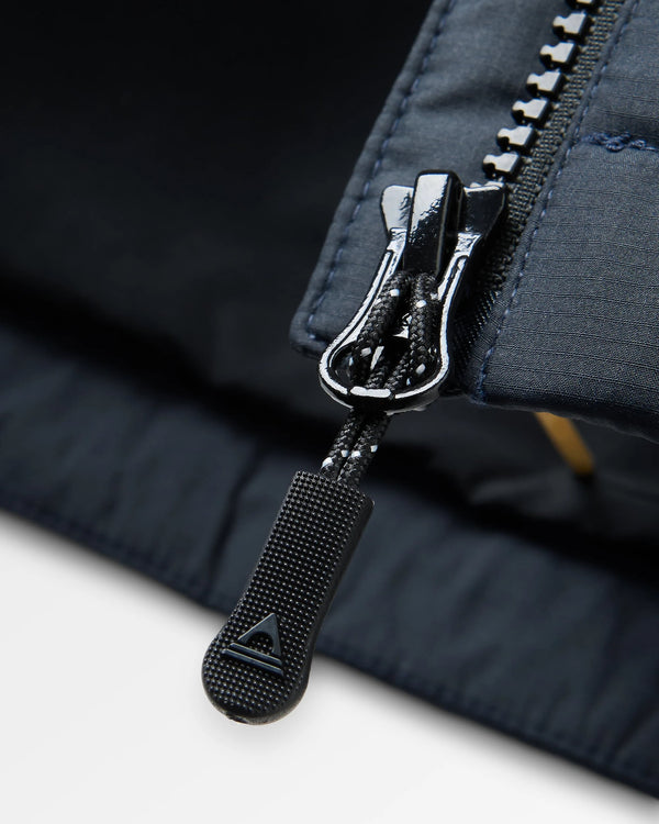 Passenger Women's Shasta Lightweight Recycled Thermore® Hoodless Jacket