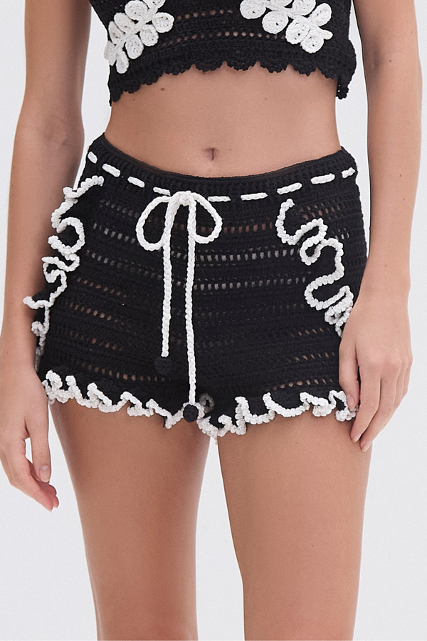 Patbo POPPY CROCHET FLOWER SHORT