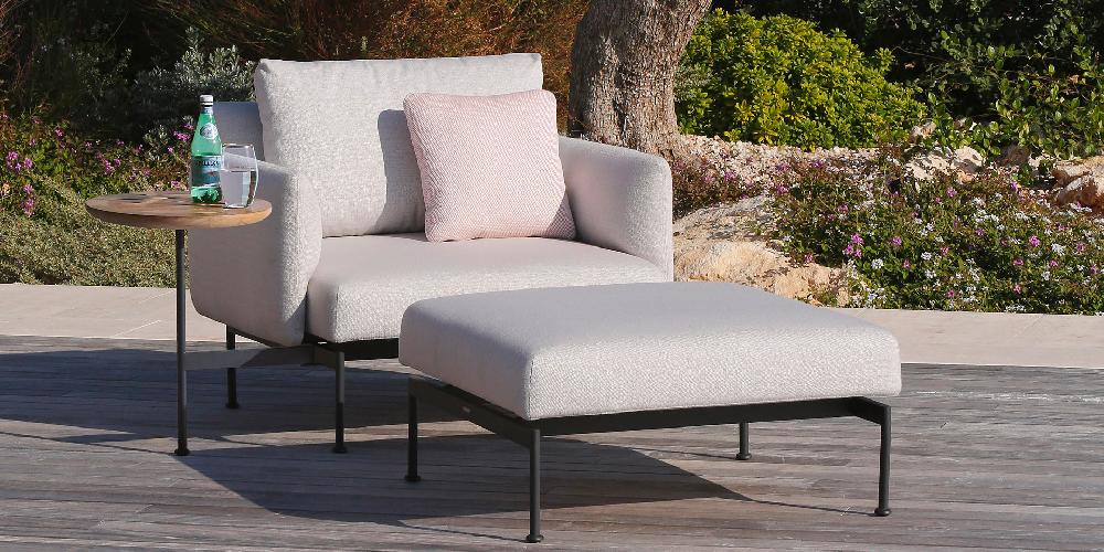 Patio Barlow Tyrie Layout 22" Round Side Table