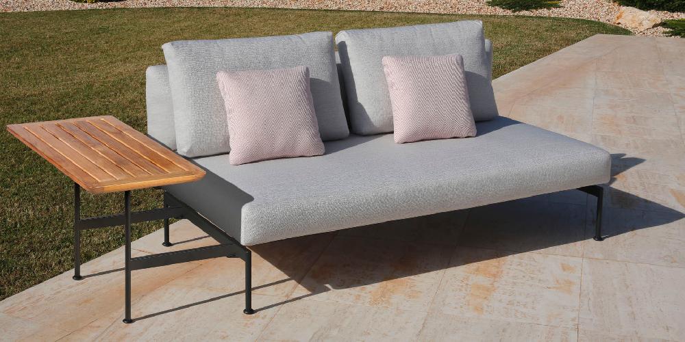 Patio Barlow Tyrie Layout 32" Rect. Side Table