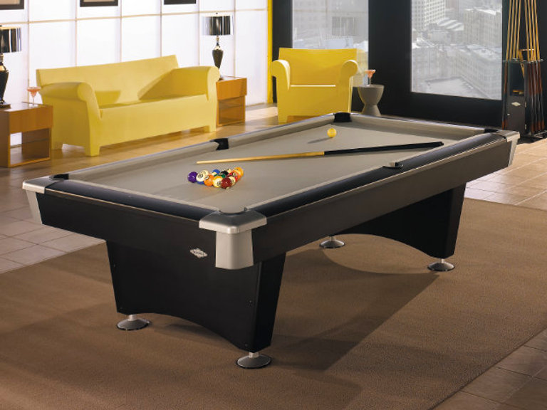 Patio Brunswick Black Wolf II 8' Pool Table