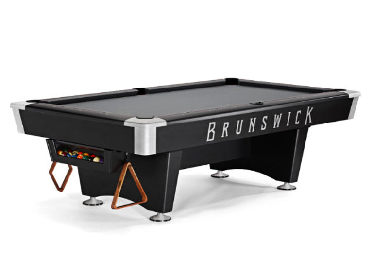 patio Brunswick Black Wolf PRO 8' Pool Table