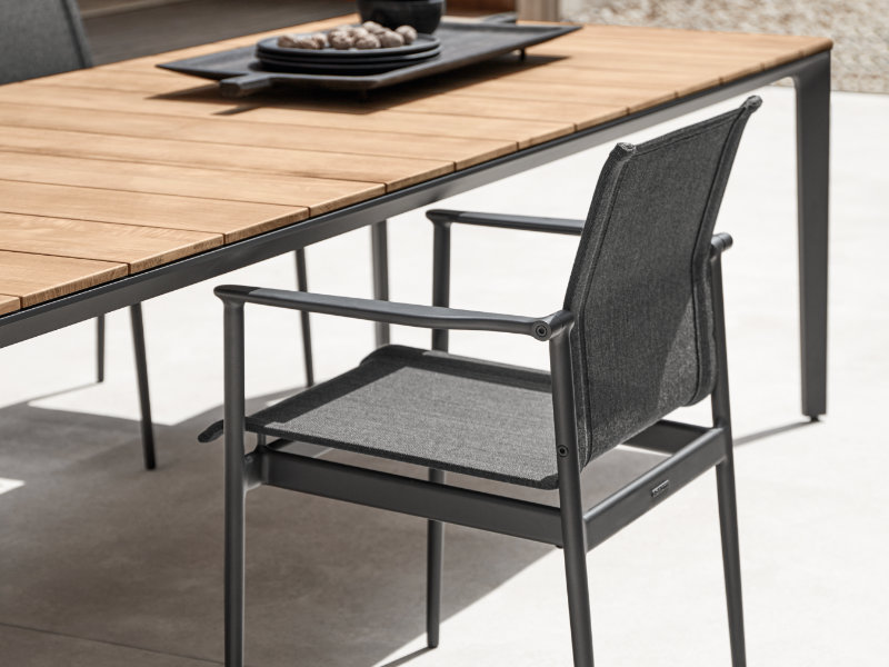 Patio Gloster 180 Stacking Armchair