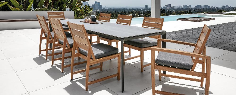 Patio Gloster Carver 67" Dining Table