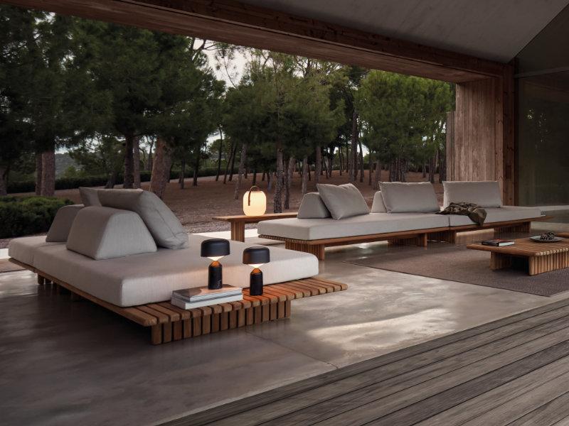 Patio Gloster Deck Ottoman