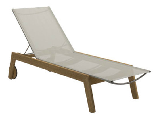 Patio Gloster Solana Sling Chaise Lounge W/Wheels