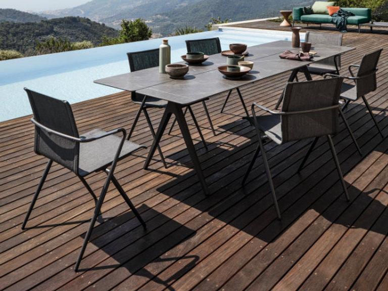 Patio Gloster Split Table With 6x Ryder Chairs