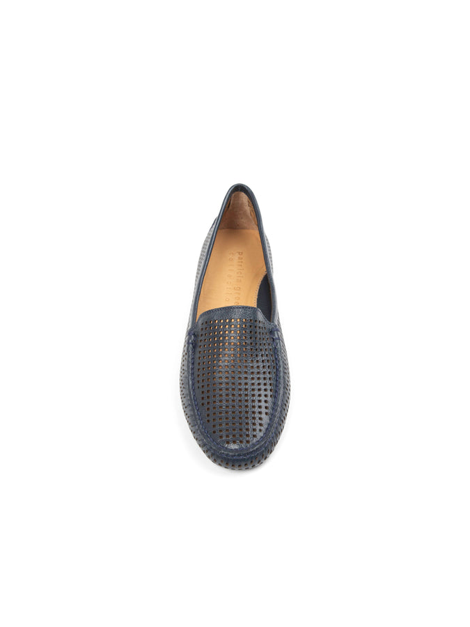 Patricia Green Patricia Green Women’s Barrie Perforated Driving Moccasin In Navy Leather