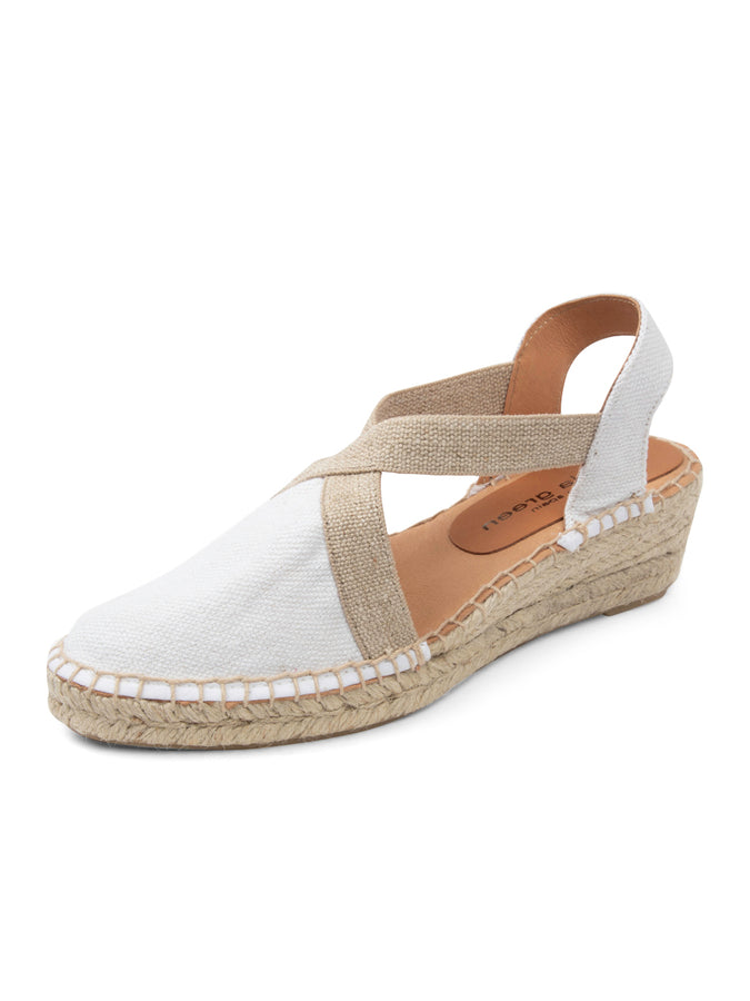 patricia green Patricia Green Women’s Grace Closed Toe Elastic Espadrille in White