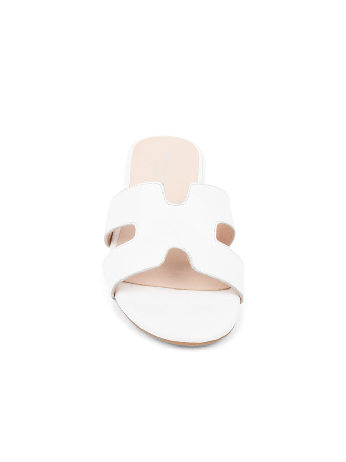 Patricia Green Patricia Green Women’s Hallie Flat Sandal In White Leather