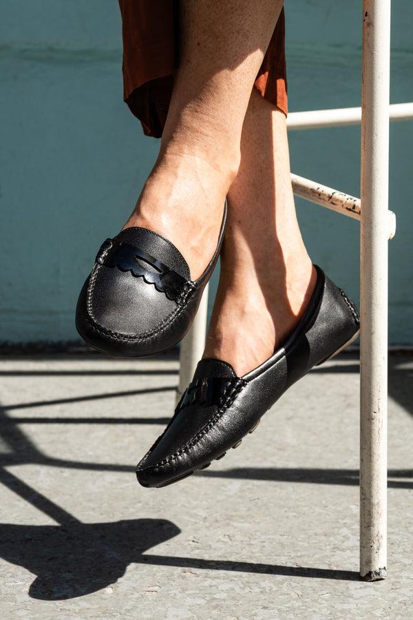 Patricia Green Patricia Green Women’s Janet Scalloped Penny Loafer Driving Shoe In Black