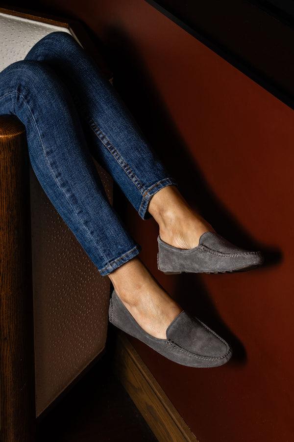 Patricia Green Patricia Green Women’s Jillian Driving Moccasin In Suede In Grey Suede