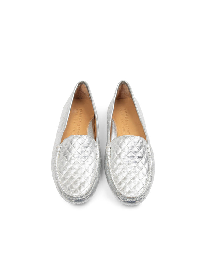 Patricia Green Patricia Green Women’s Jillian Quilted Driving Moccasin In Silver Leather
