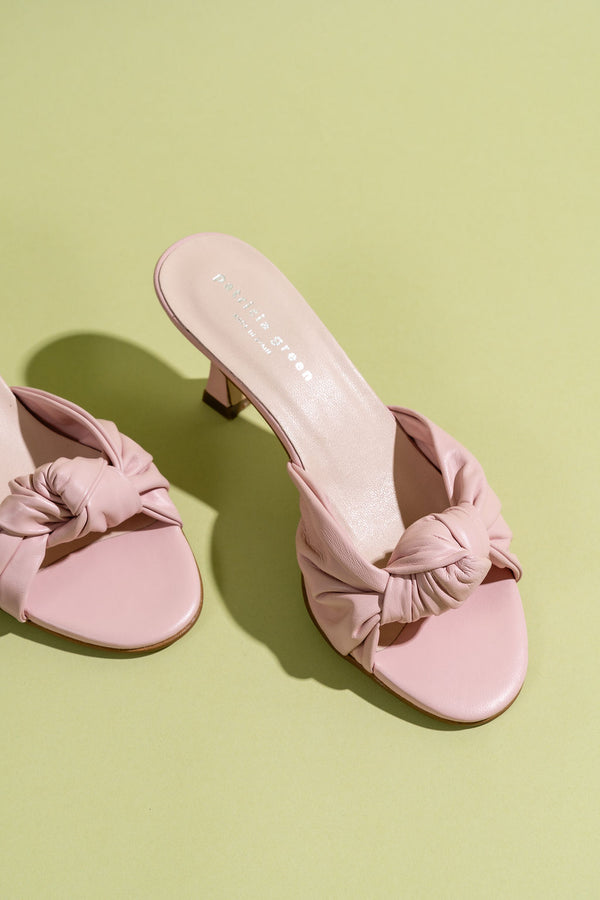 Patricia Green Patricia Green Women’s Savannah Knotted Bow Slide In Blush Pink