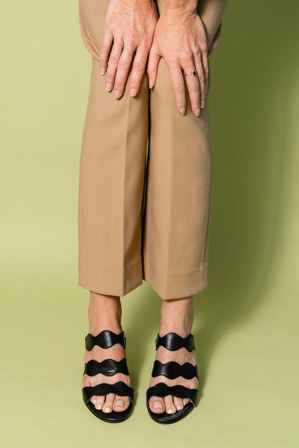 Patricia Green Patricia Green Women’s Sophia 3 Strap Scallop Sandal In Black