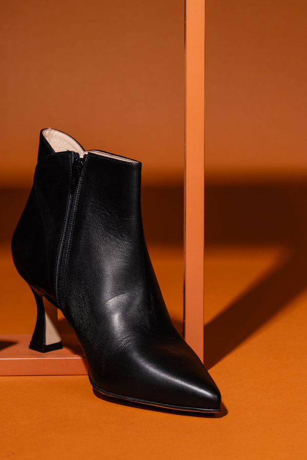 Patricia Green Patricia Green Women’s Tory Kitten Heel Bootie In Black