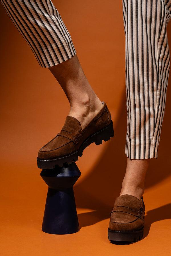 Patricia Green Patricia Green Women’s Vince Lug Sole Penny Loafer In Chocolate Suede