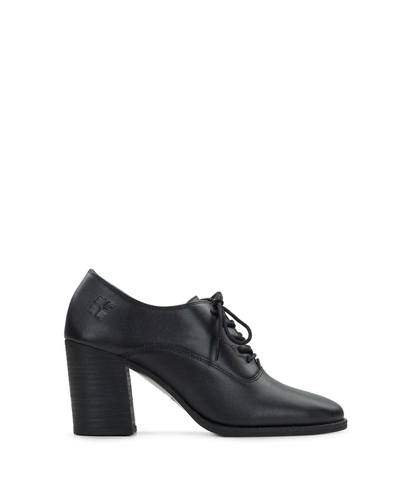 Patricia Nash Anna Oxford Shoes Black