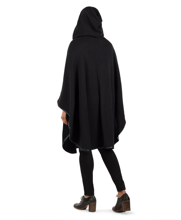 Patricia Nash Hooded Cape With Clasp Vintage
