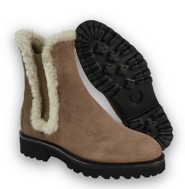 Patrizio Dolci Chelsea Boots Taupe