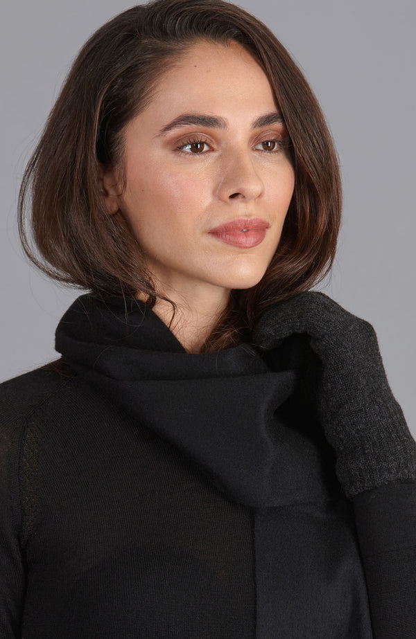 paul james 100% Cashmere Woven Scarf