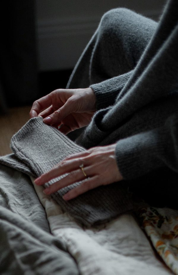 Paul James Womens Lambswool Ribbed Arm Warmers