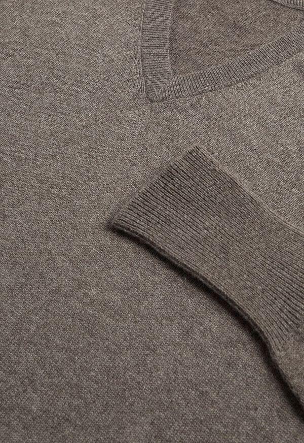 Paul Stuart Classic Cashmere V-Neck Sweater
