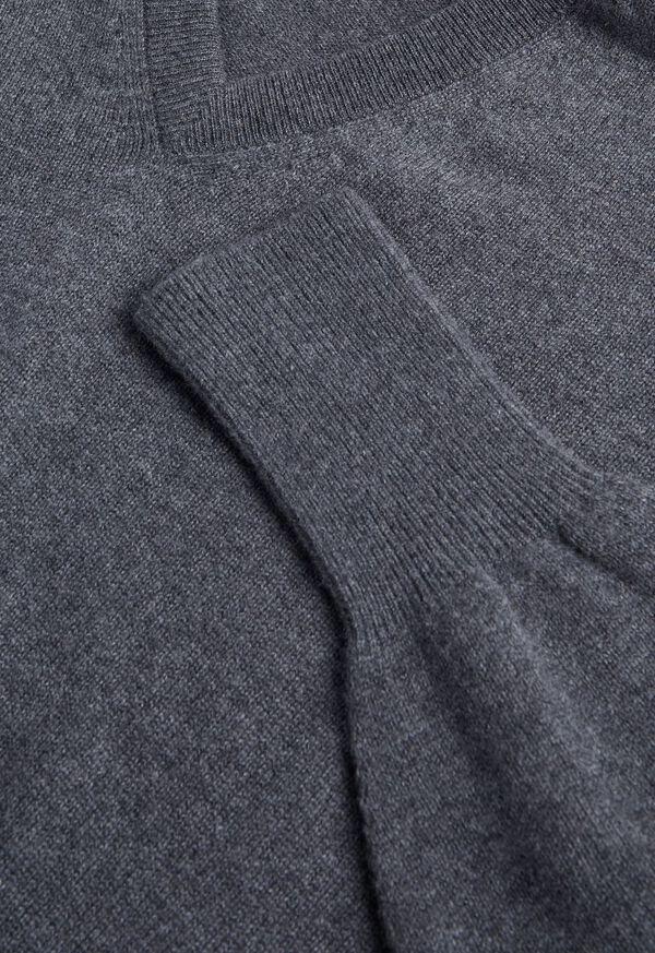 Paul Stuart Classic Cashmere V-Neck Sweater