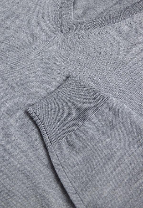 Paul Stuart Essential Merino Wool V-neck Sweater