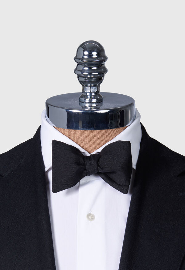 Paul Stuart Silk Solid Shantung Bow Tie
