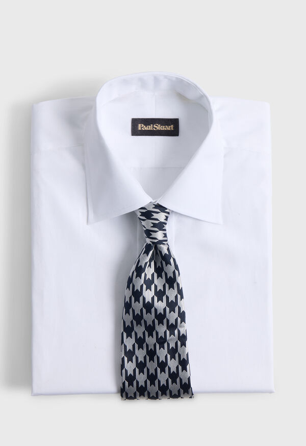 Paul Stuart Woven Silk Houndstooth Tie