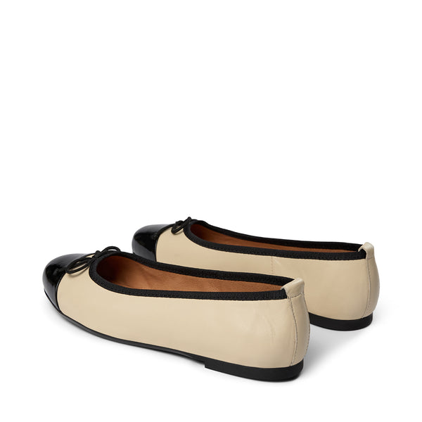 Pavement Lucy - Beige/Black Patent